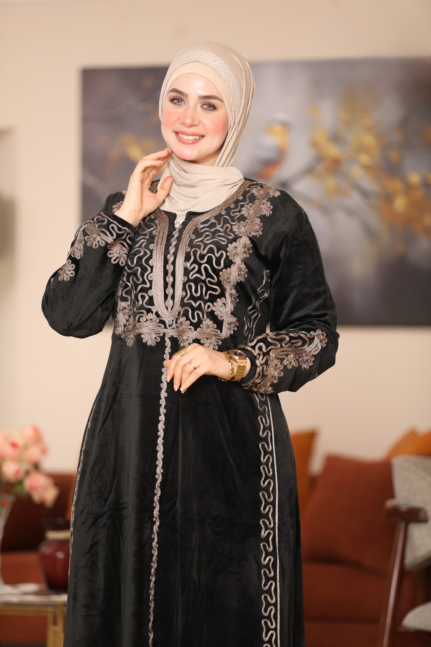 Velvet abaya with hand and wool embroidery