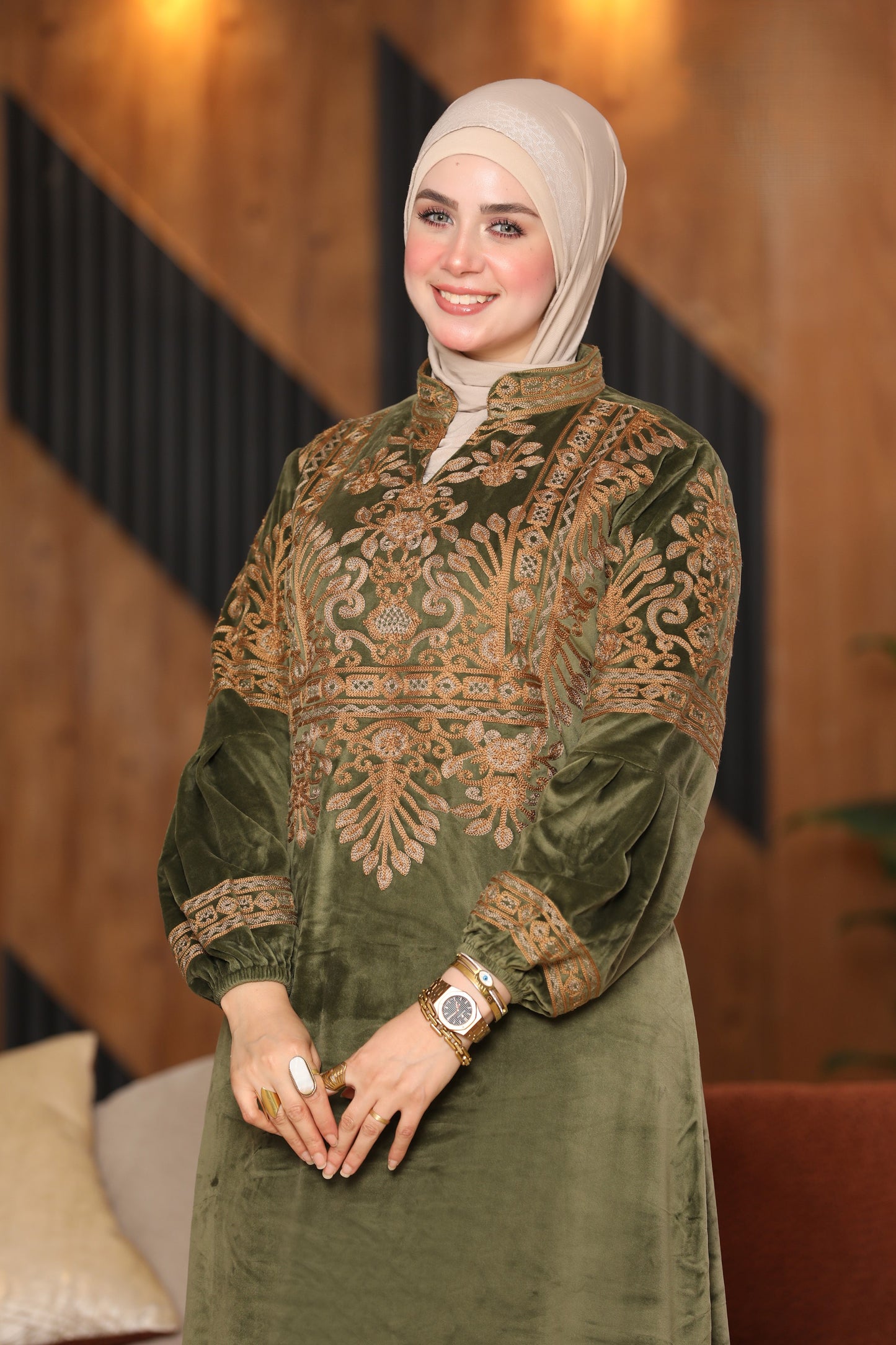 Velvet abaya with embroidered chest and back