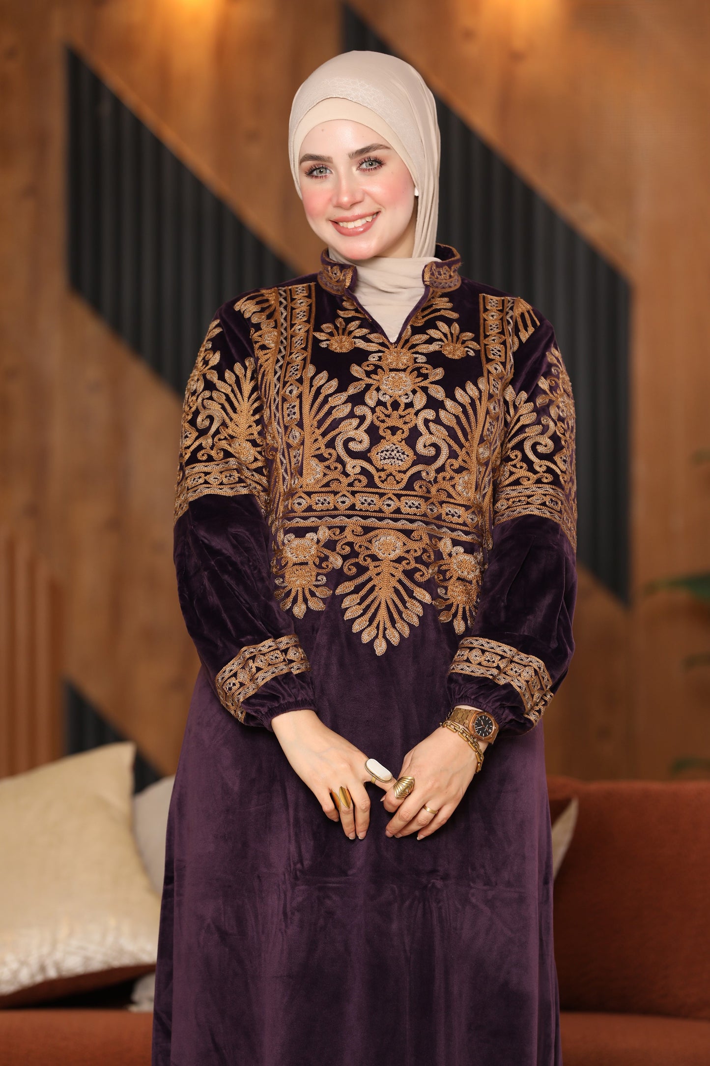 Velvet abaya with embroidered chest and back