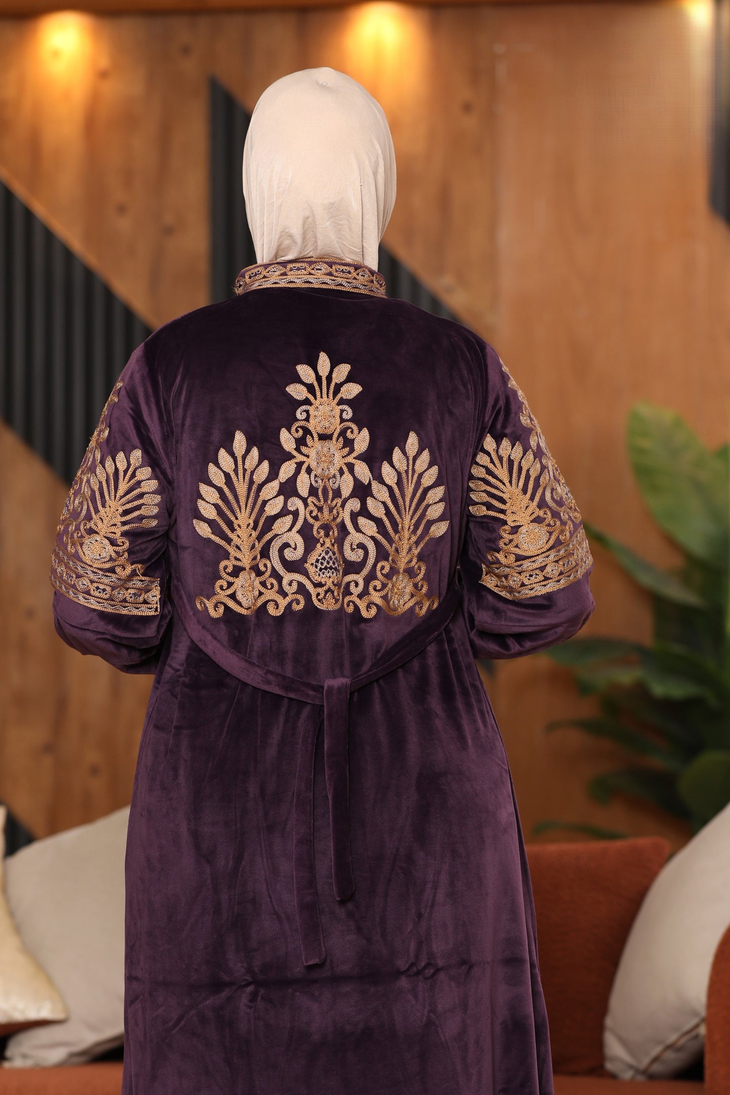 Velvet abaya with embroidered chest and back