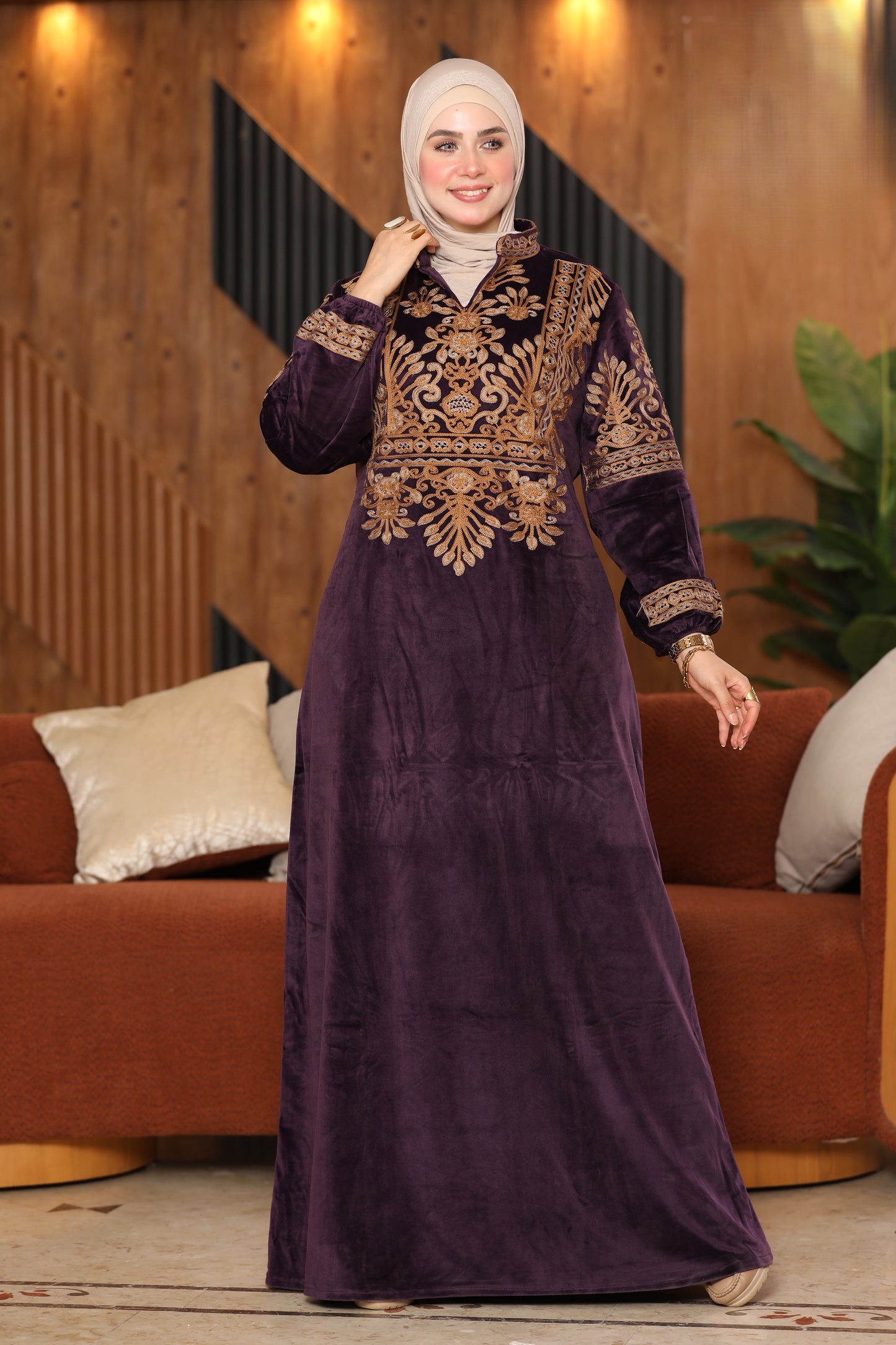 Velvet abaya with embroidered chest and back