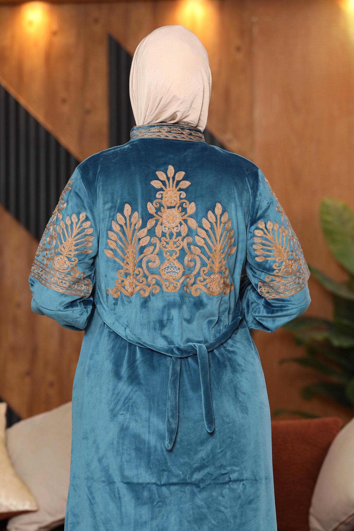 Velvet abaya with embroidered chest and back