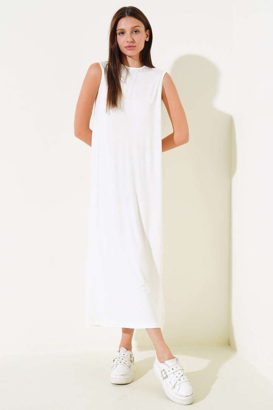 Sleeveless Basic