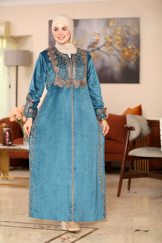 Velvet abaya with hand and wool embroidery