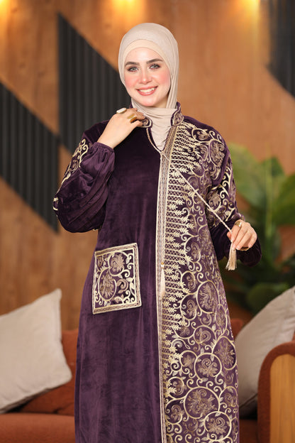 Embroidered velvet abaya with one pocket