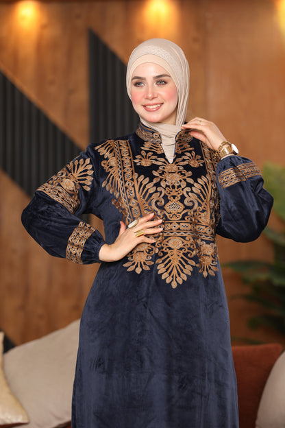 Velvet abaya with embroidered chest and back