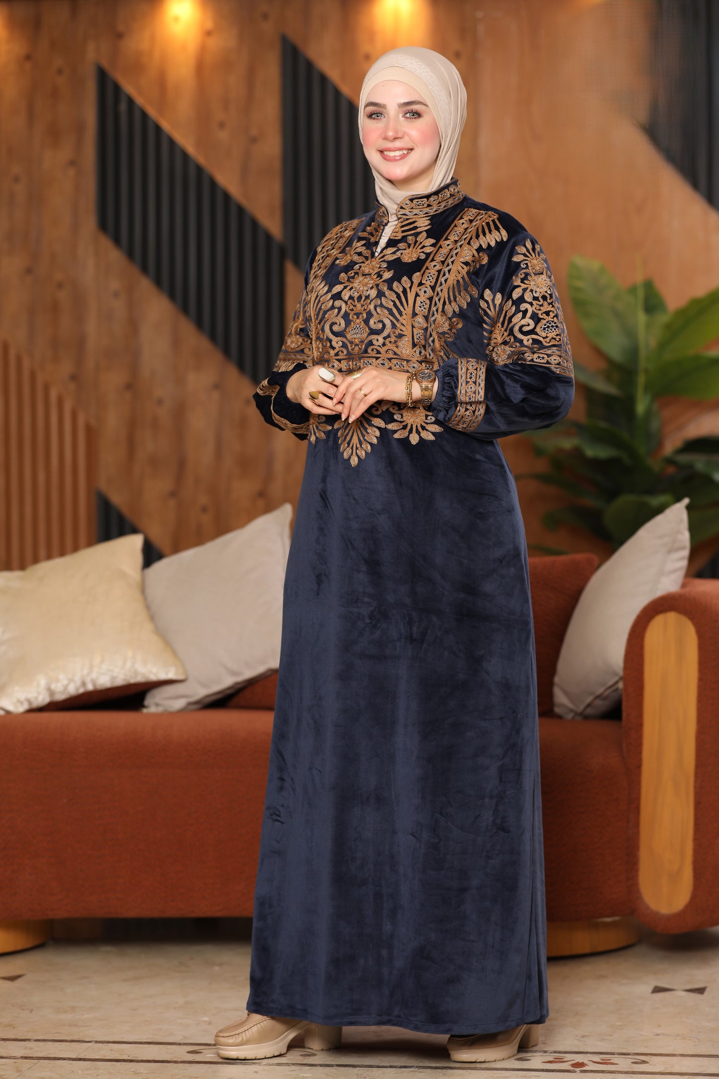 Velvet abaya with embroidered chest and back