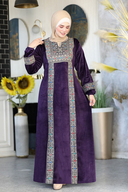 Eitamin embroidered velvet abaya