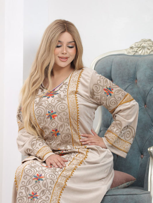 Velvet abaya with lengthwise embroidery