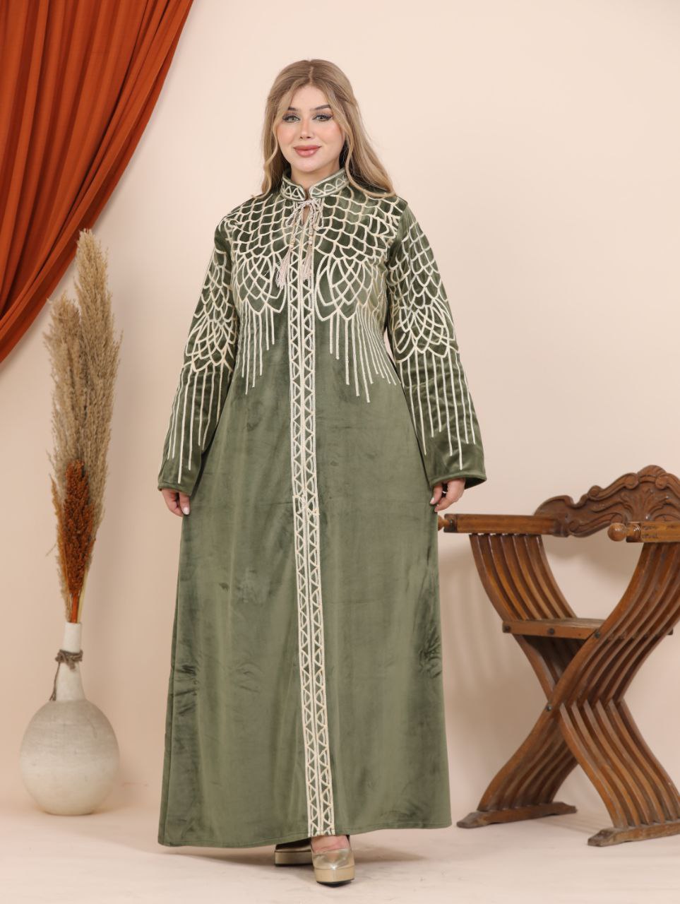 Velvet abaya with eagle embroidery
