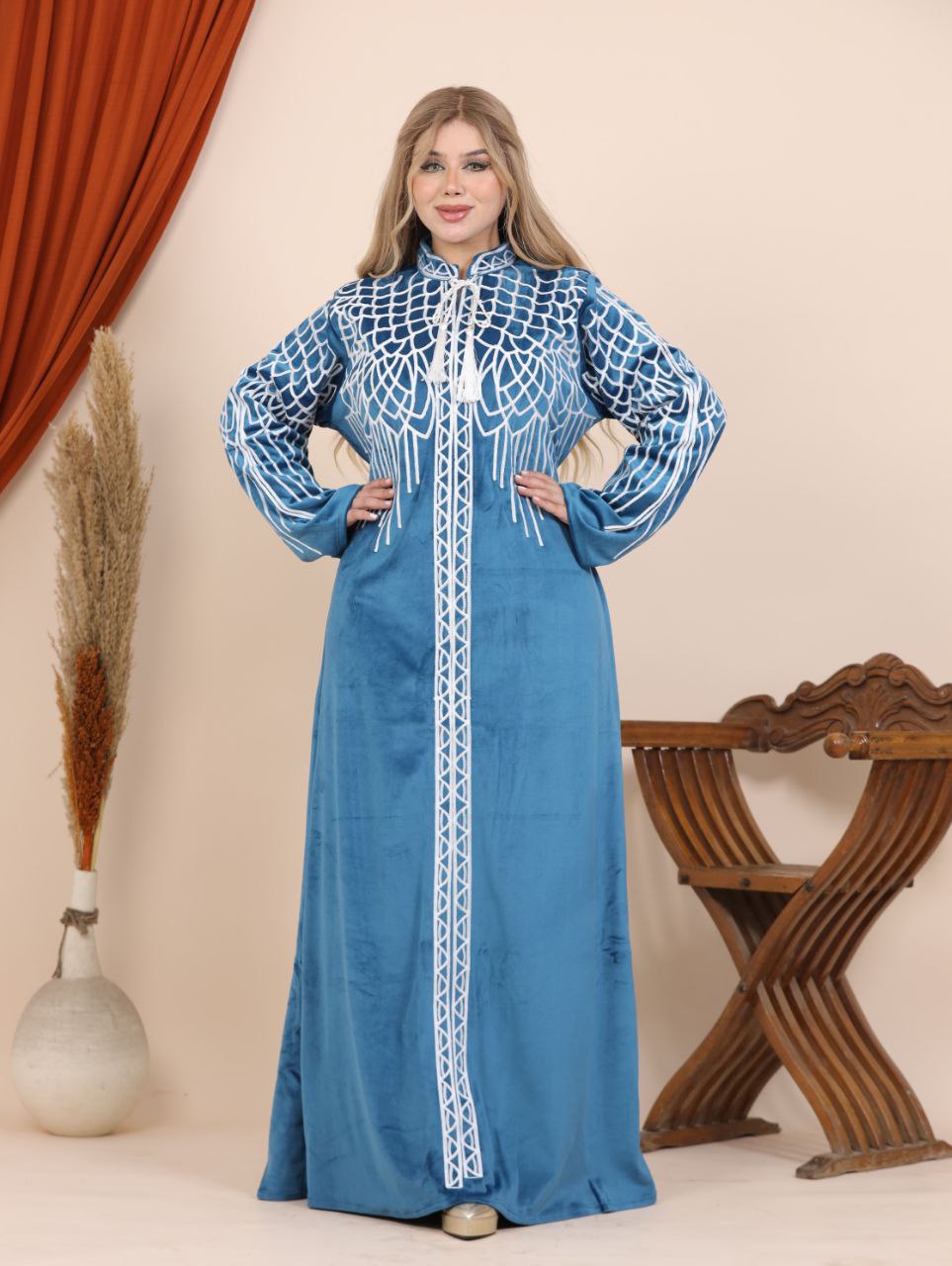 Velvet abaya with eagle embroidery